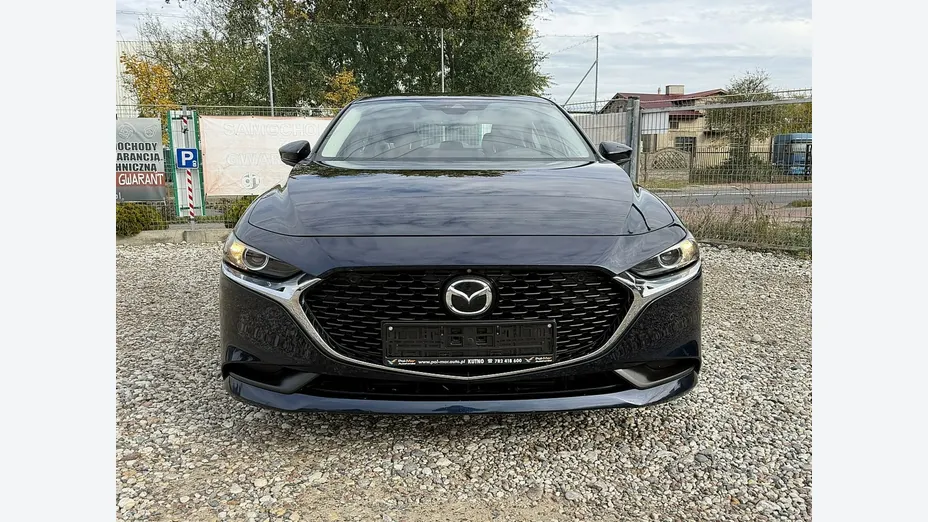 MAZDA 3 -