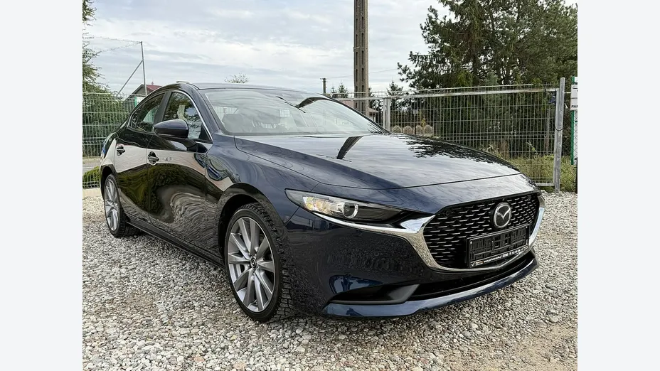 MAZDA 3 -