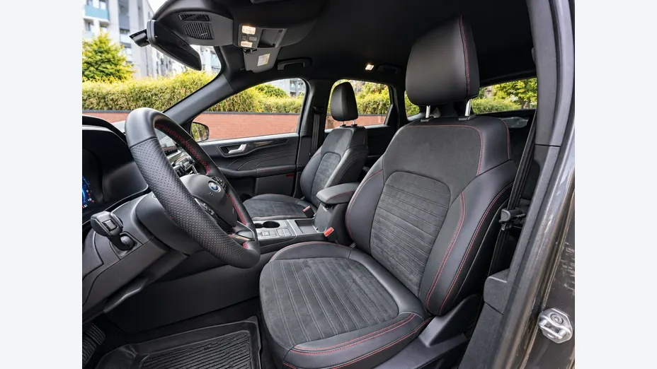 FORD Kuga -