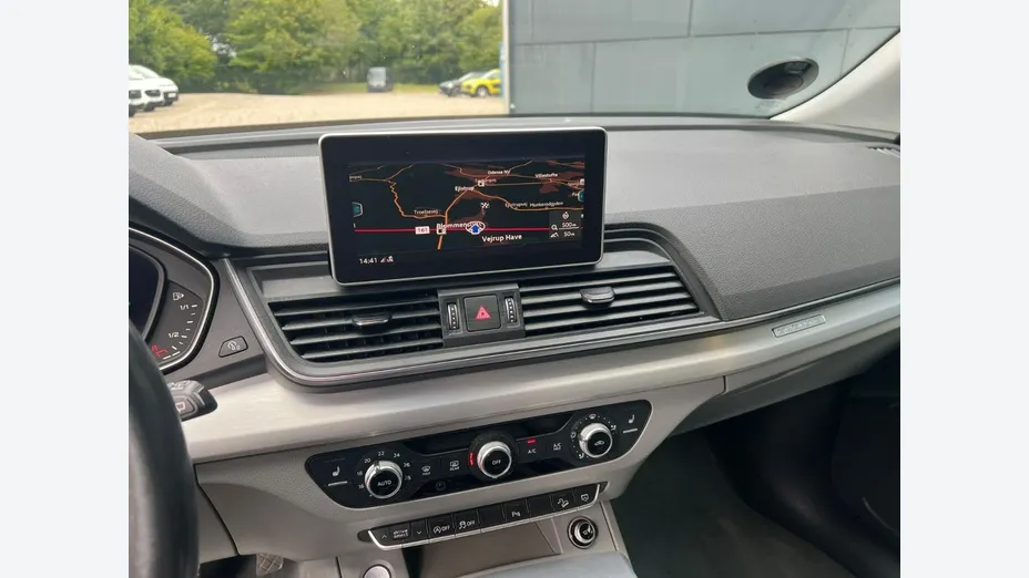 AUDI Q5 -