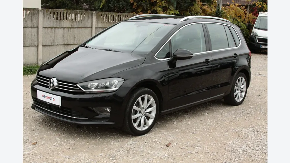 VOLKSWAGEN Golf Sportsvan -