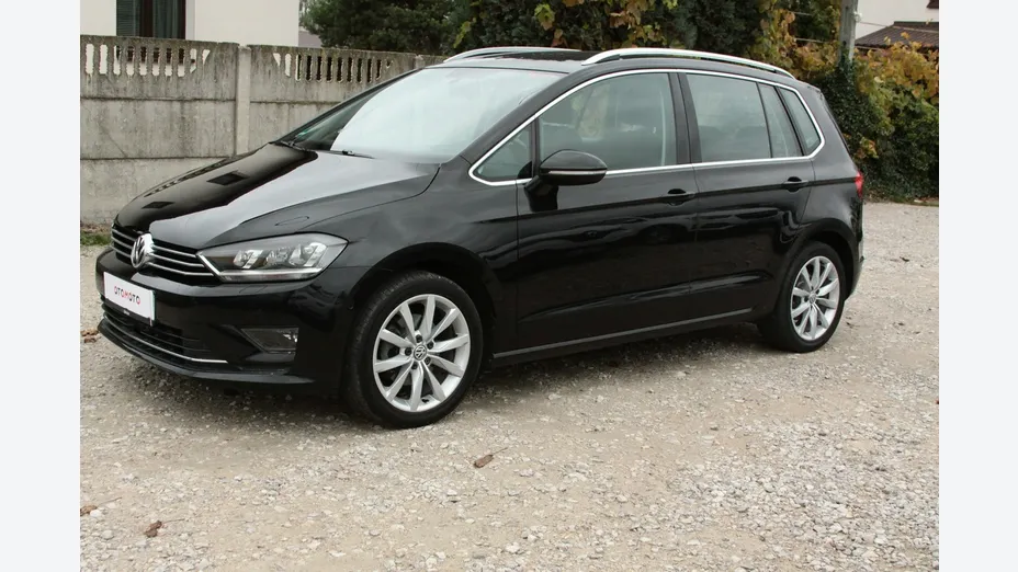 VOLKSWAGEN Golf Sportsvan -
