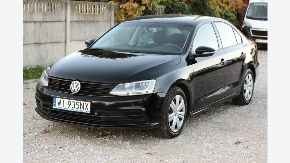 VOLKSWAGEN Jetta -