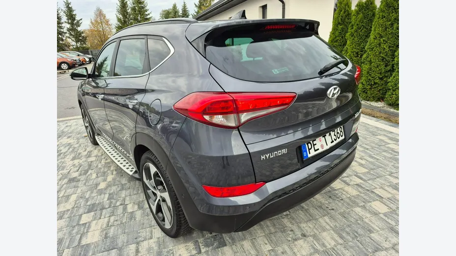 HYUNDAI Tucson -