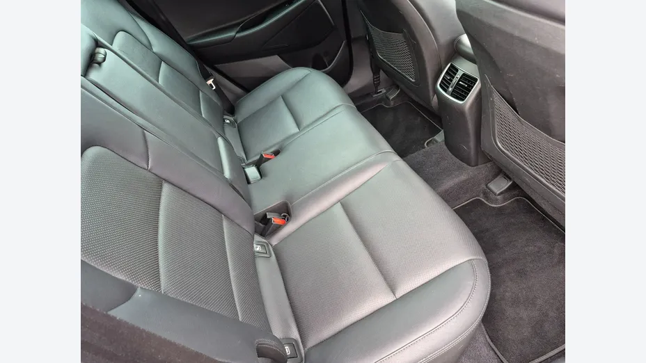 HYUNDAI Tucson -