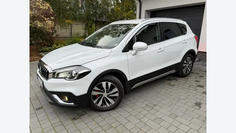 SUZUKI S-Cross -