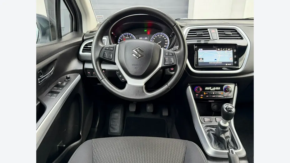 SUZUKI S-Cross -