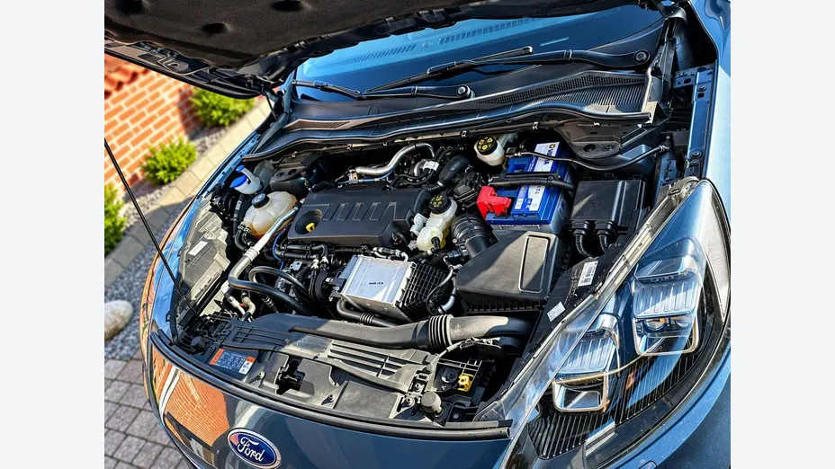 FORD Kuga -