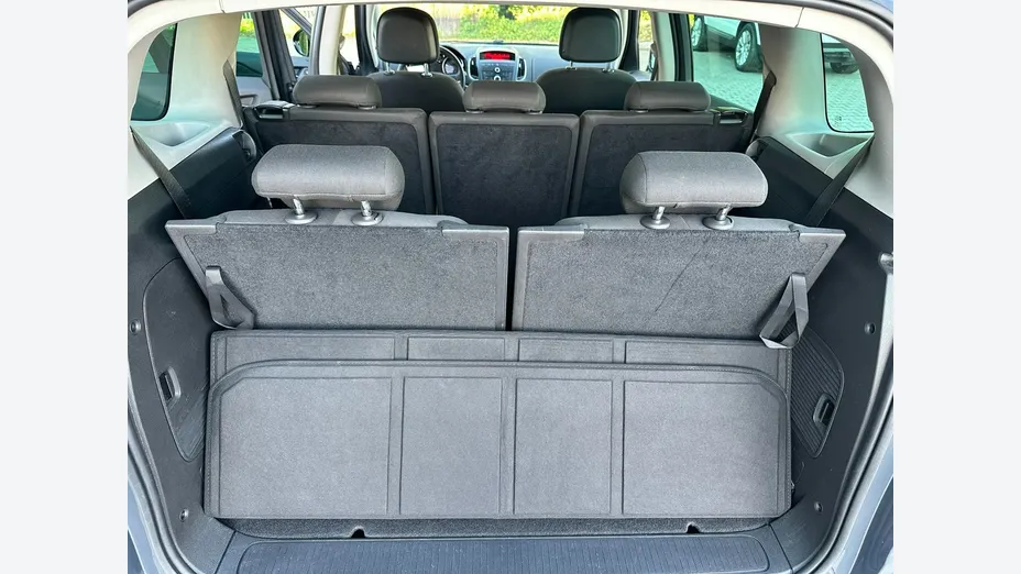 OPEL Zafira -