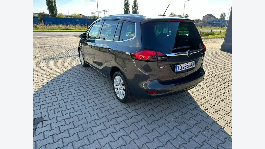 OPEL Zafira -