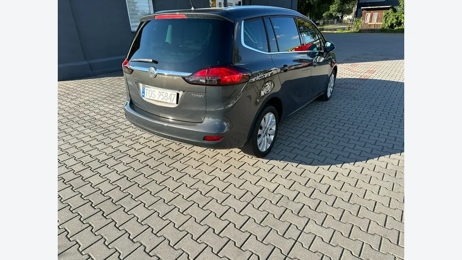 OPEL Zafira -