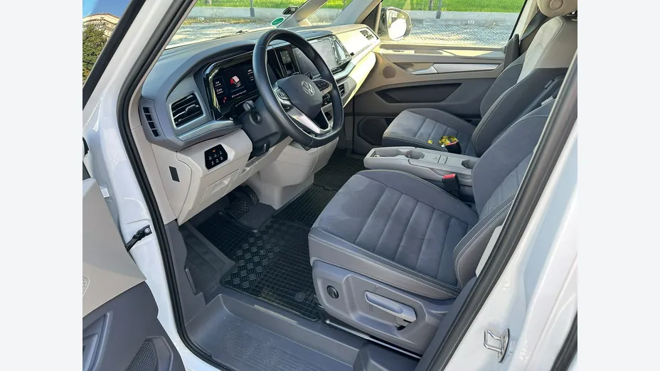 VOLKSWAGEN Multivan -