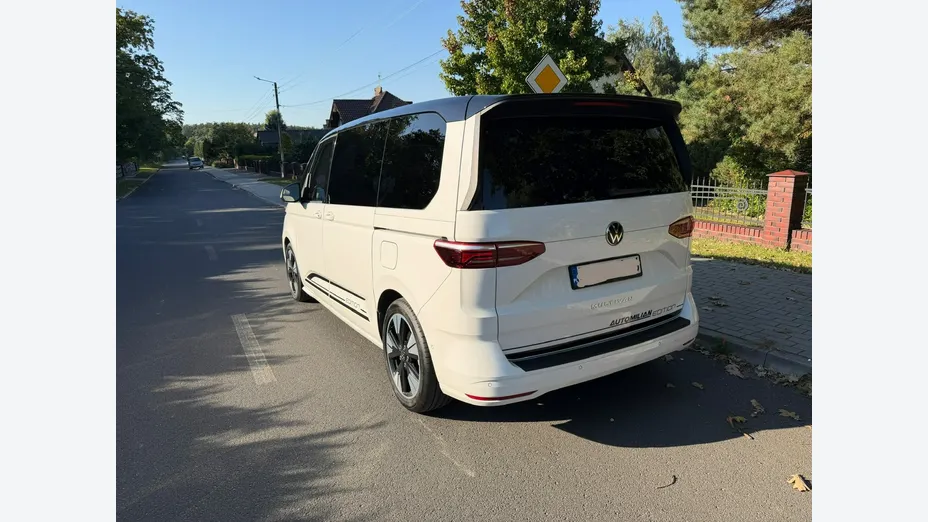 VOLKSWAGEN Multivan -