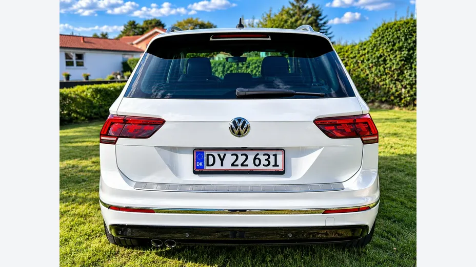VOLKSWAGEN Tiguan -