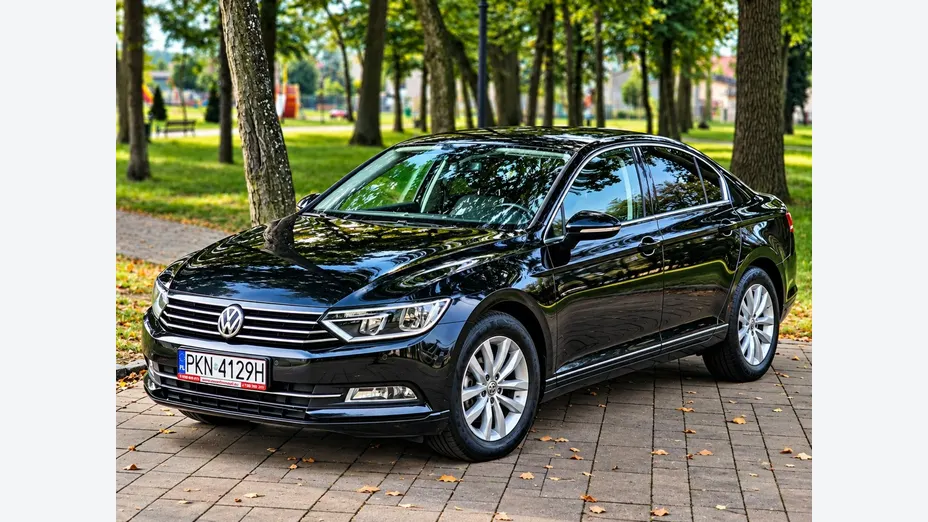 VOLKSWAGEN Passat -