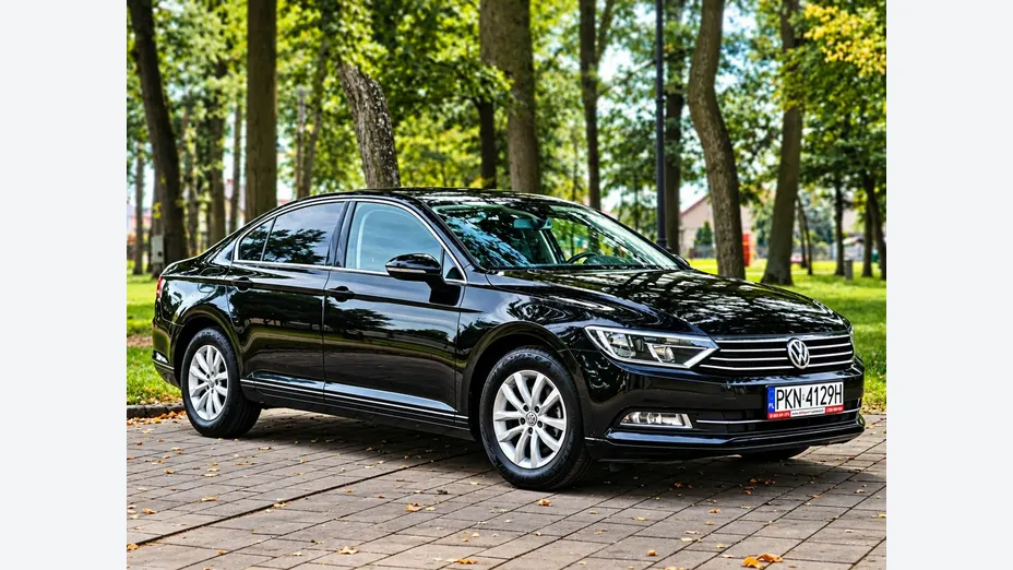 VOLKSWAGEN Passat -