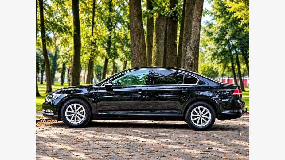 VOLKSWAGEN Passat -