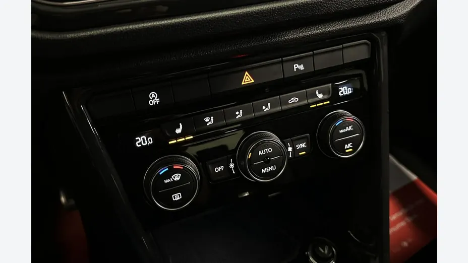 VOLKSWAGEN T-ROC -