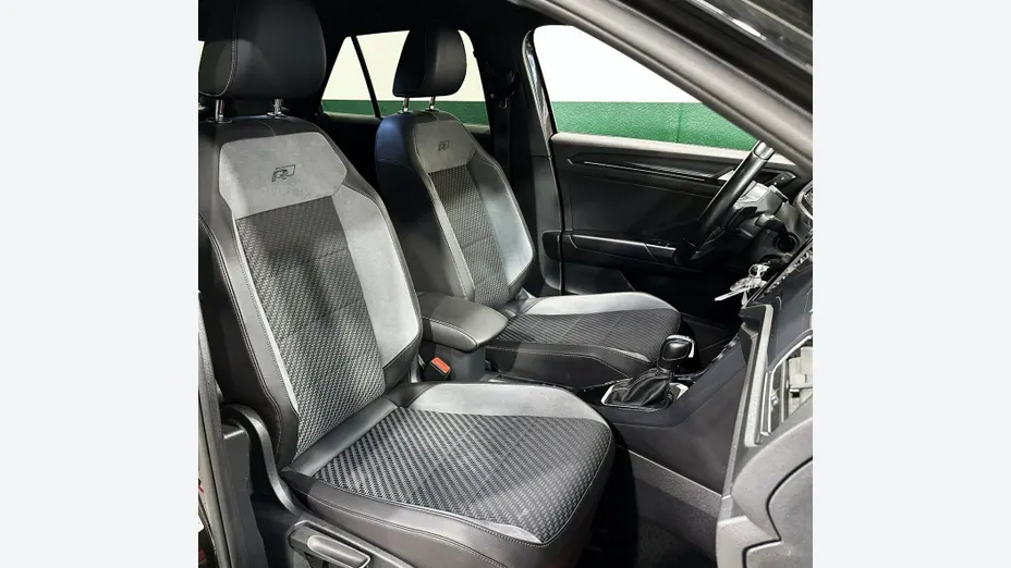 VOLKSWAGEN T-ROC -