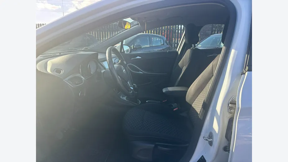 OPEL Astra -