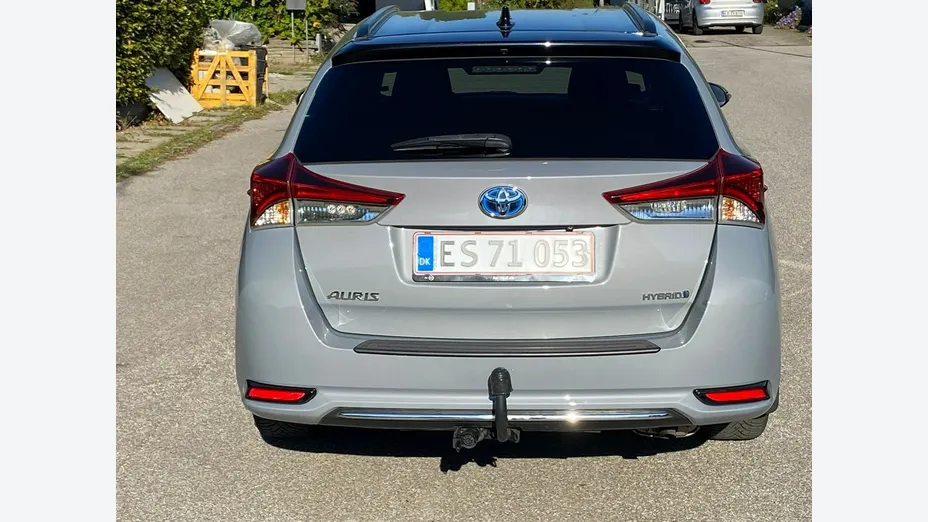 TOYOTA Auris -