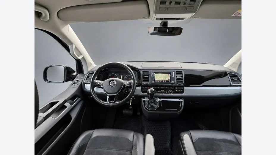 VOLKSWAGEN Multivan -