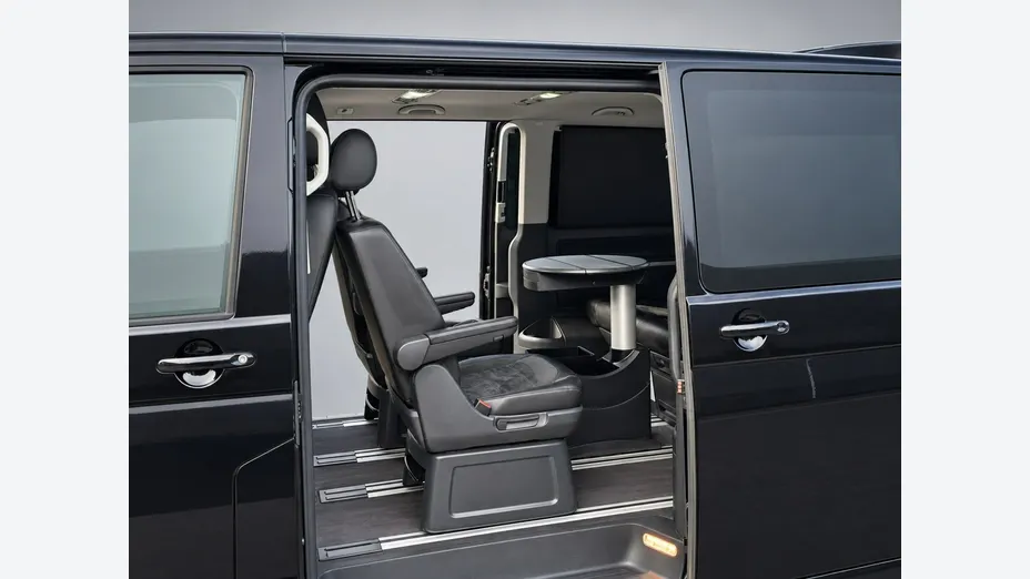 VOLKSWAGEN Multivan -