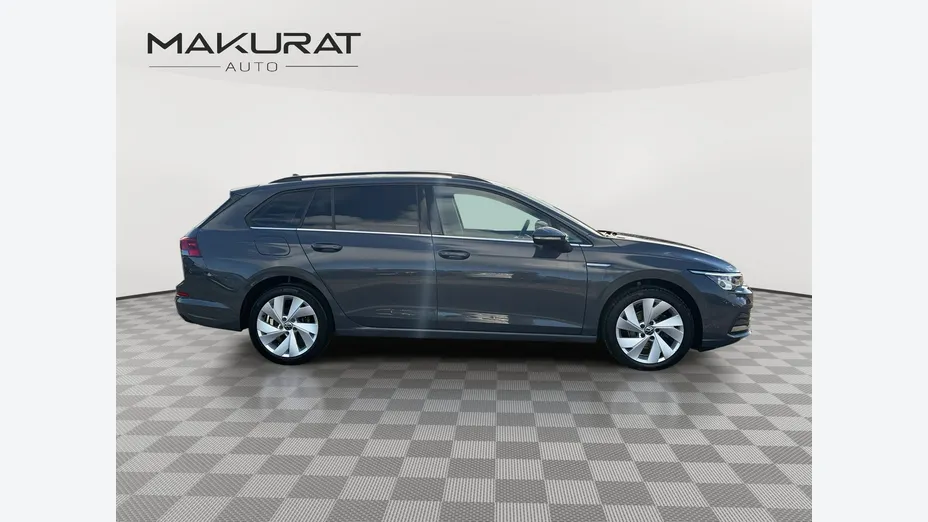 VOLKSWAGEN Golf -