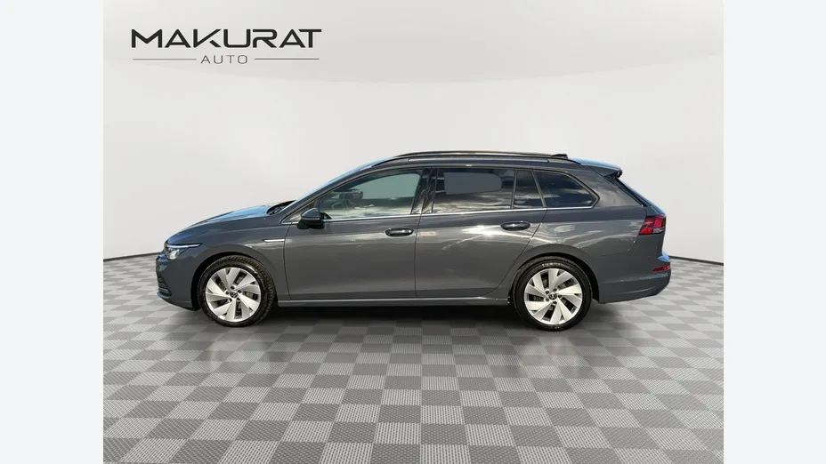 VOLKSWAGEN Golf -