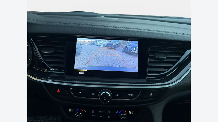 OPEL Insignia -