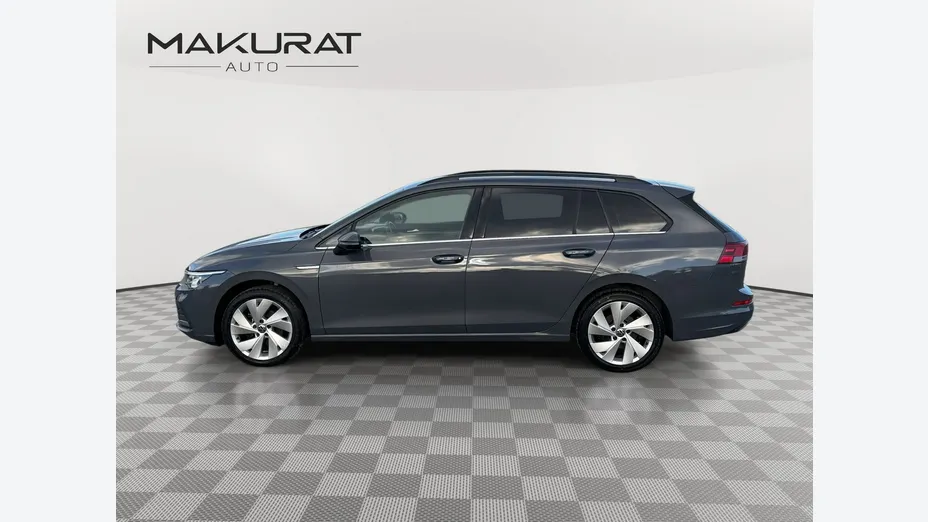 VOLKSWAGEN Golf -