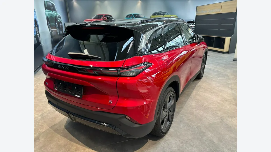 BAIC Beijing 5 -
