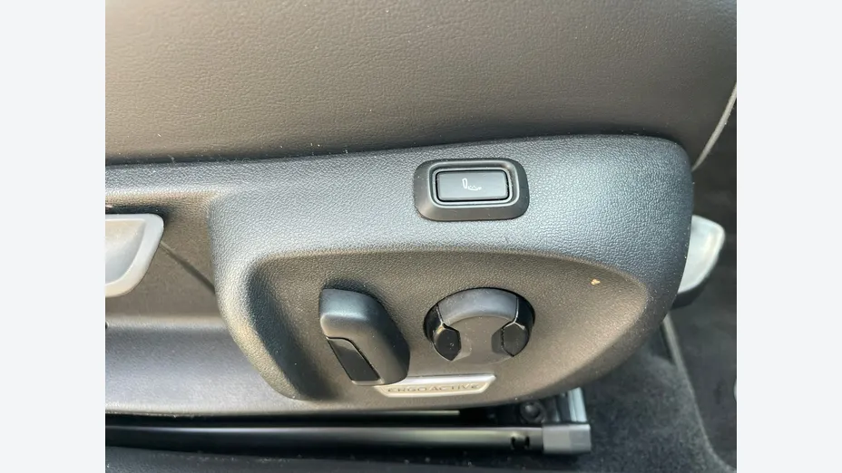 VOLKSWAGEN Passat -