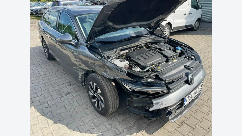 VOLKSWAGEN Passat -