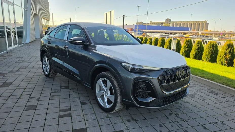 AUDI Q5 Sportback -