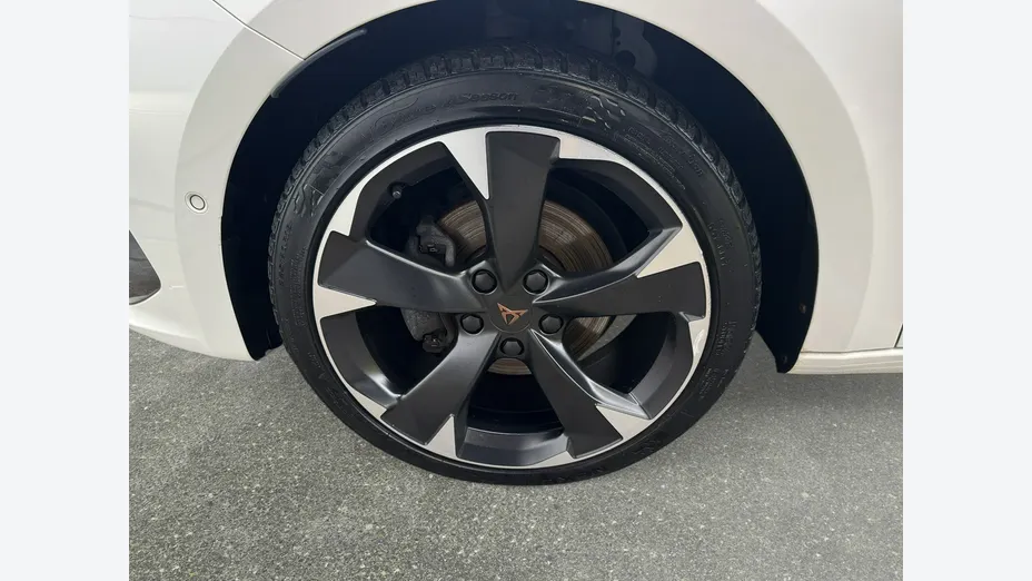 CUPRA Leon Sportstourer -