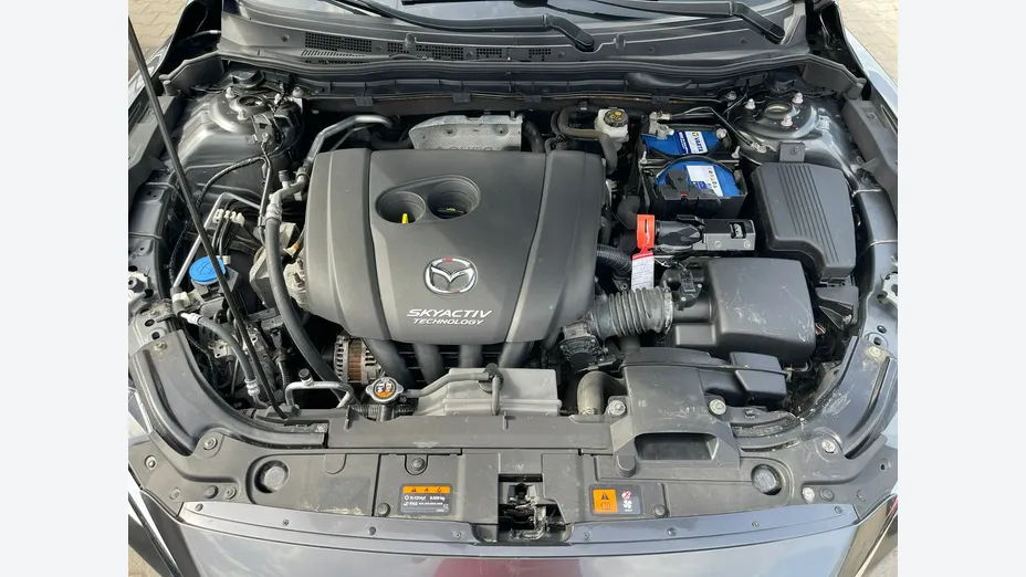 MAZDA 6 -