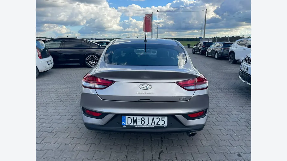 HYUNDAI i30 -