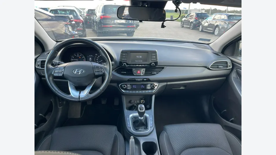 HYUNDAI i30 -