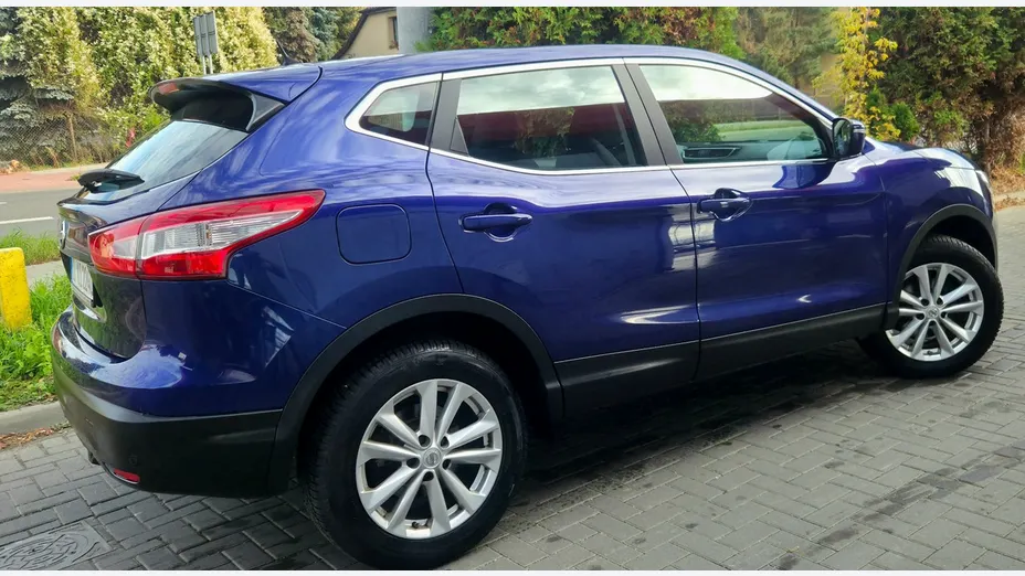 NISSAN Qashqai -