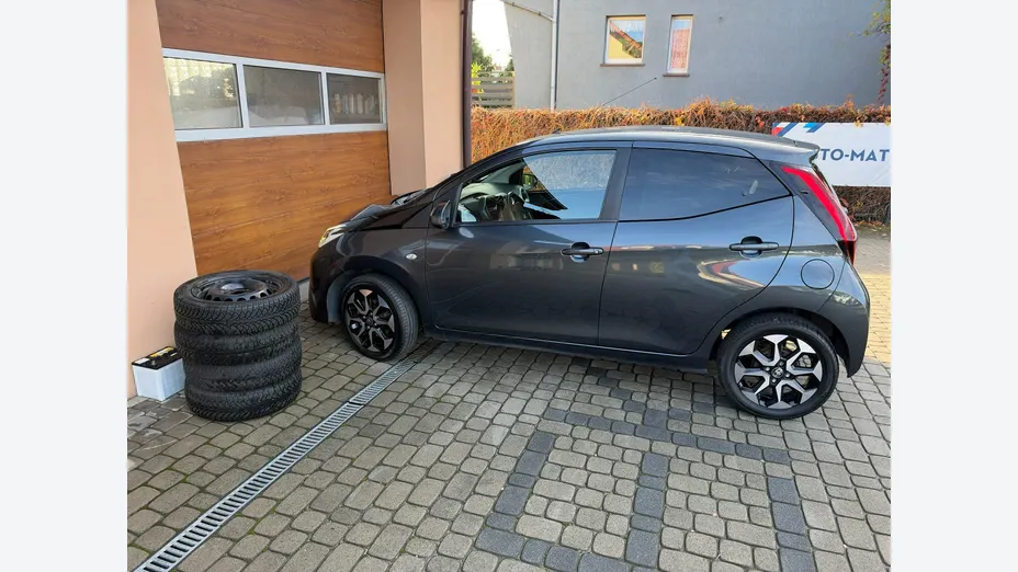 TOYOTA Aygo -