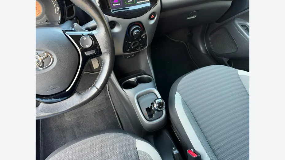 TOYOTA Aygo -