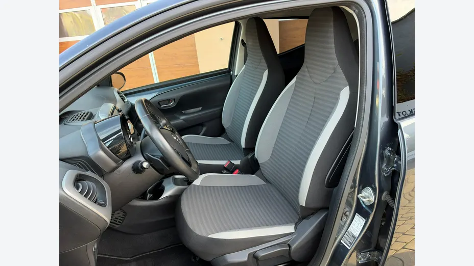 TOYOTA Aygo -