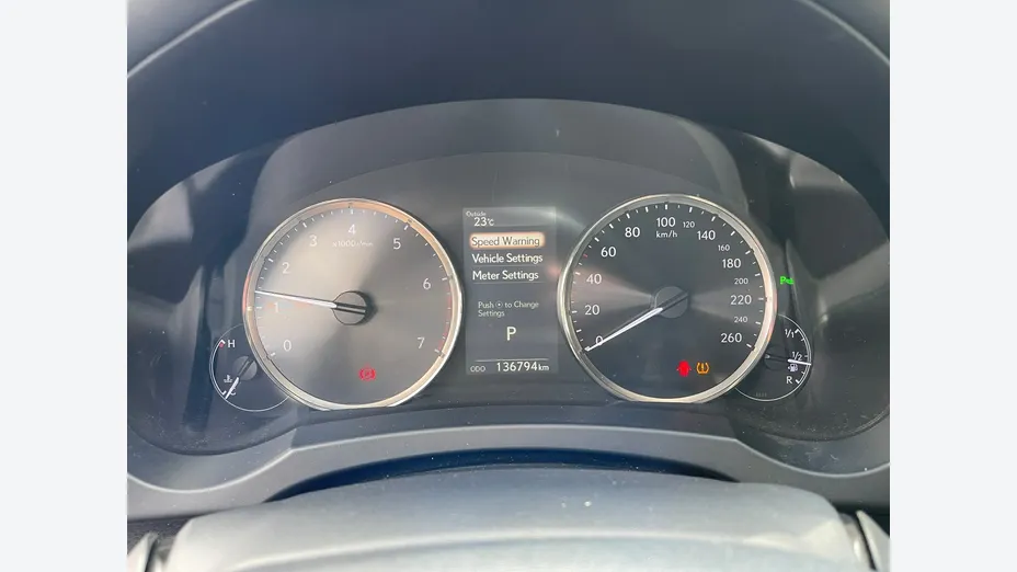 LEXUS IS -