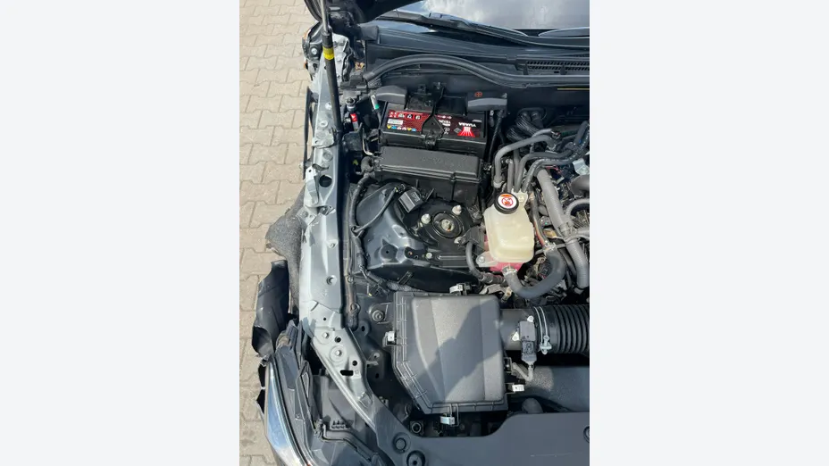 LEXUS IS -