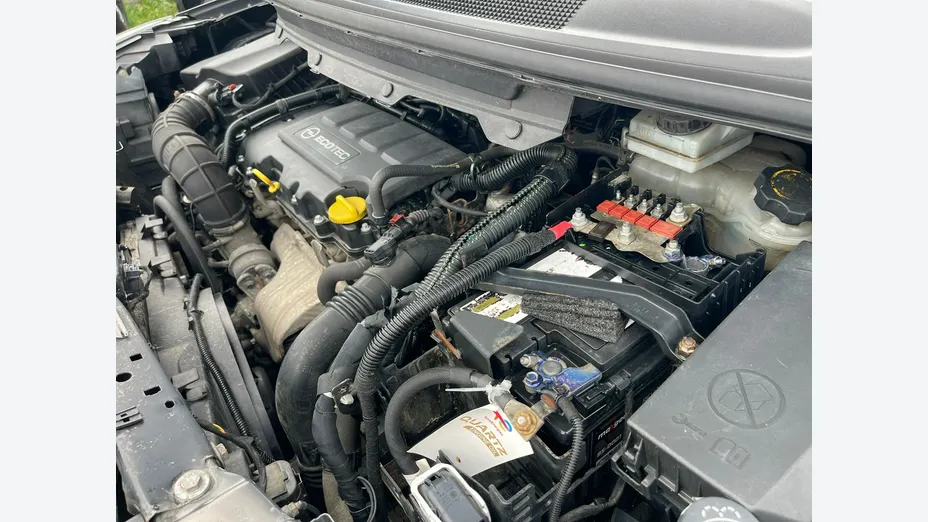 OPEL Zafira -