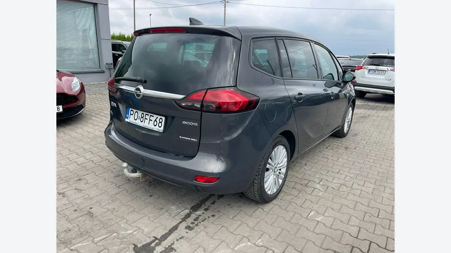 OPEL Zafira -