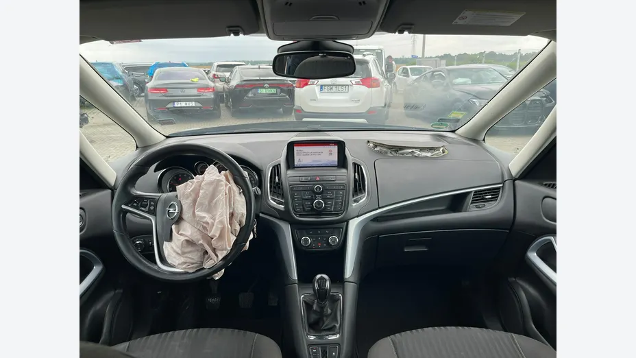 OPEL Zafira -
