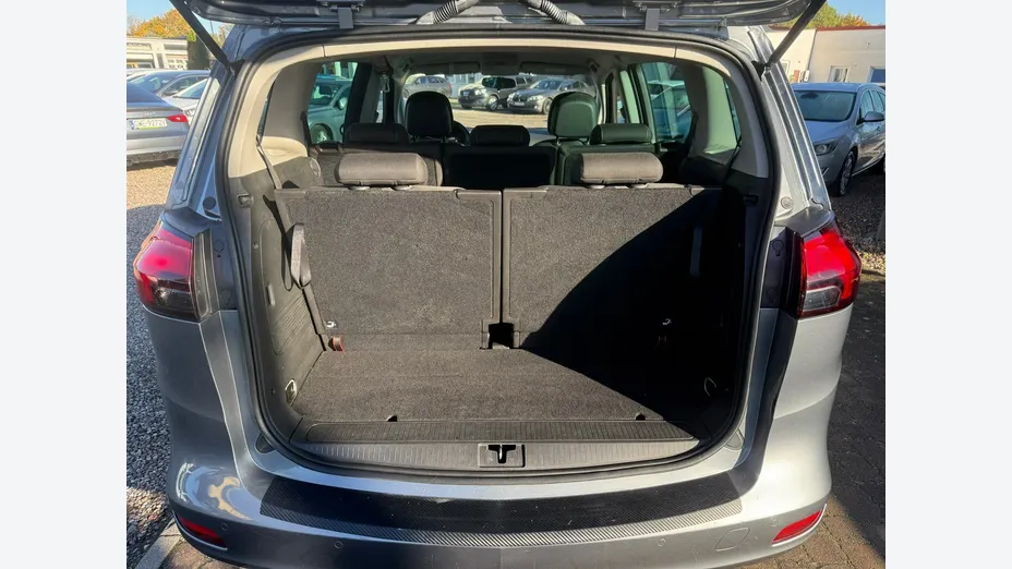 OPEL Zafira -