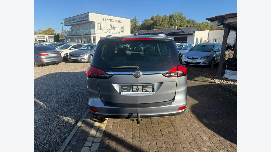 OPEL Zafira -